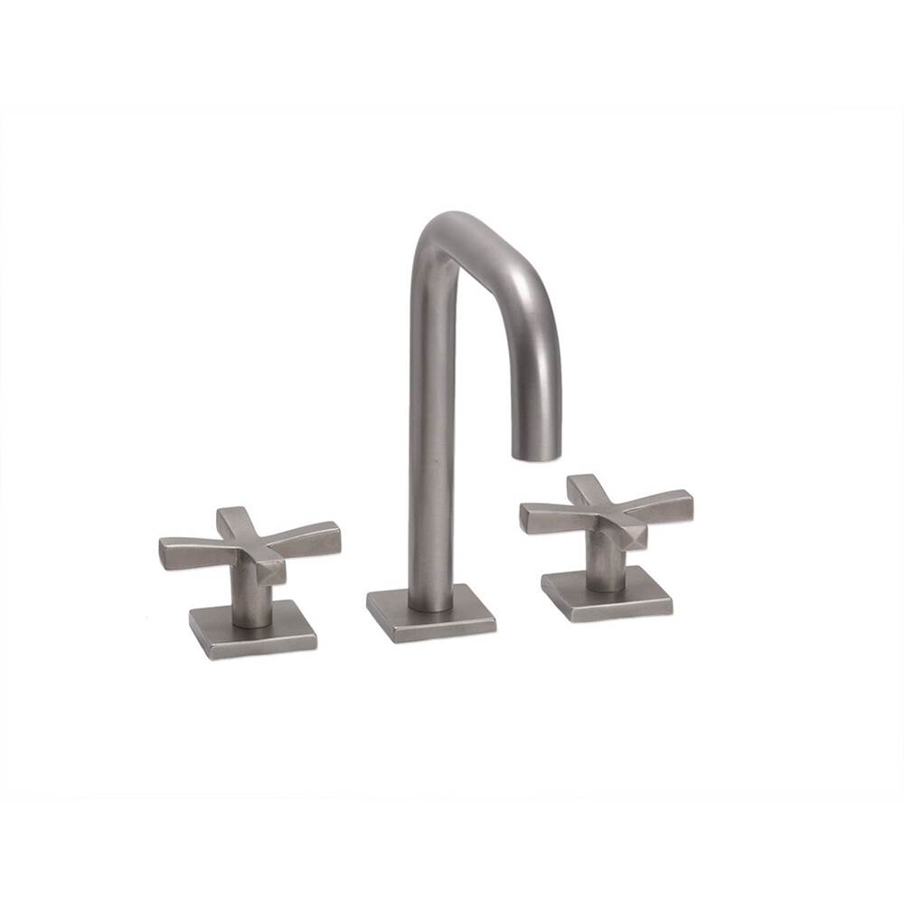 Sun Valley Bronze Everly deck mount goose neck lavatory faucet shown w/ P-N925 escutcheons. Includes Cal Faucets widespread hot & cold valves, 3-way tee and hoses.